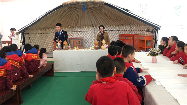 [图] 传统文化月月传（八十）网赏花灯·品物皆春