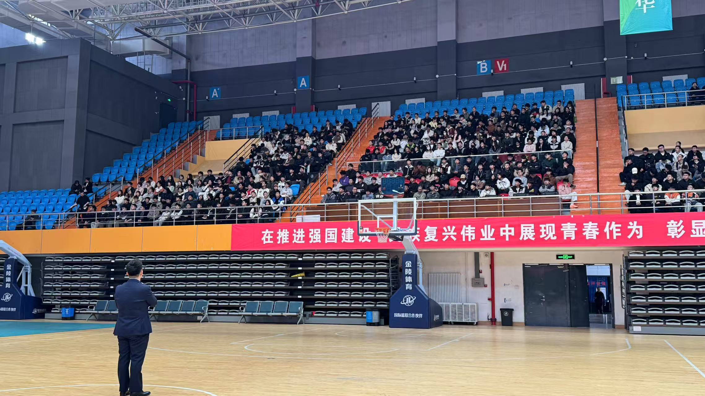 [图] 弘扬劳动精神 感悟奋进力量