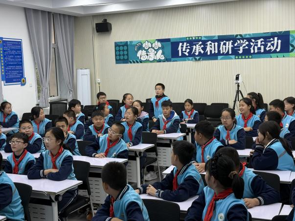 [图] 非遗在校园，文化有传承 | “小小传承人”传承和研学活动广受学生欢迎