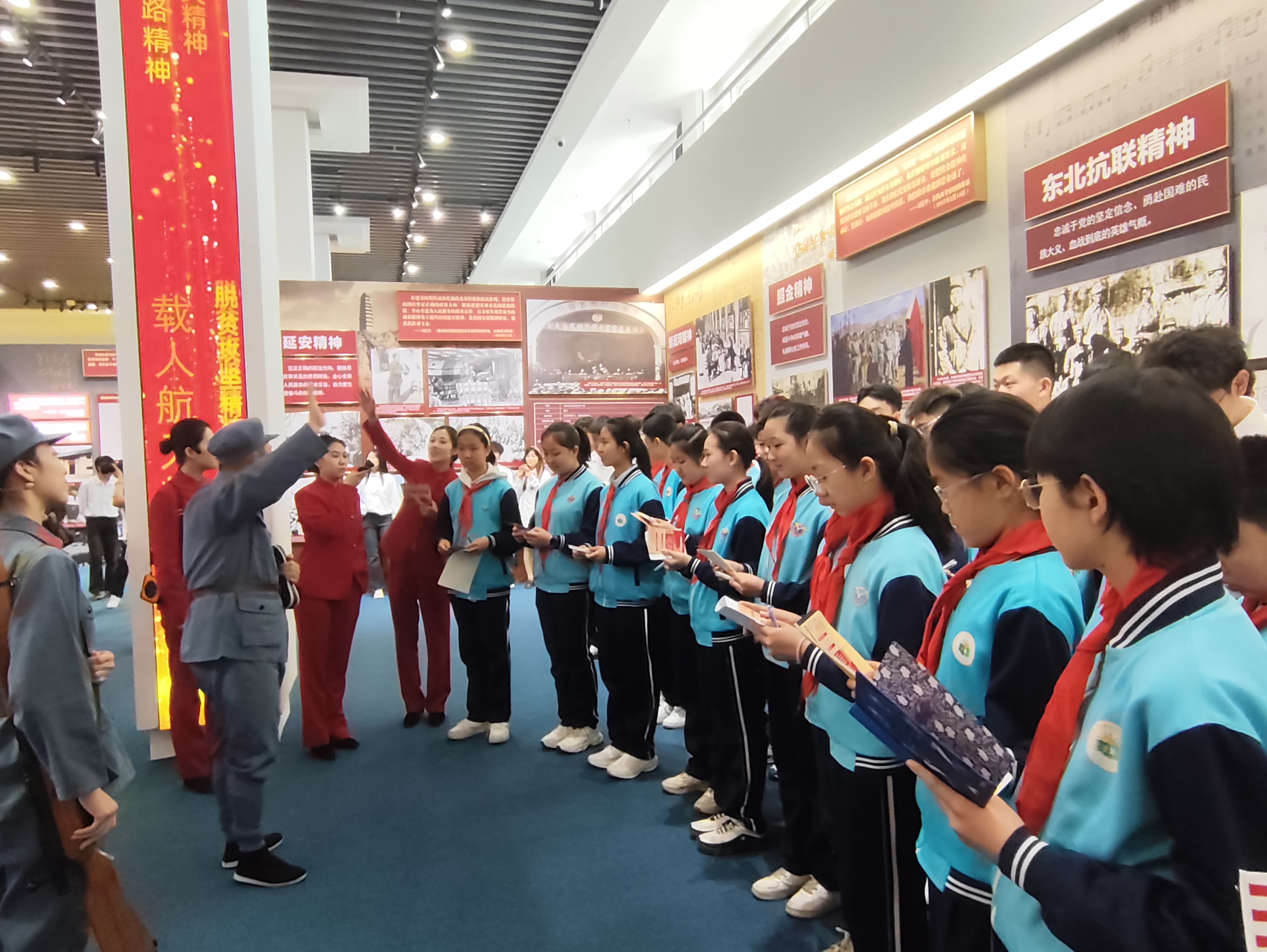 [图] 【重温长征路 追思敬先烈】内蒙古展览馆清明节主题活动