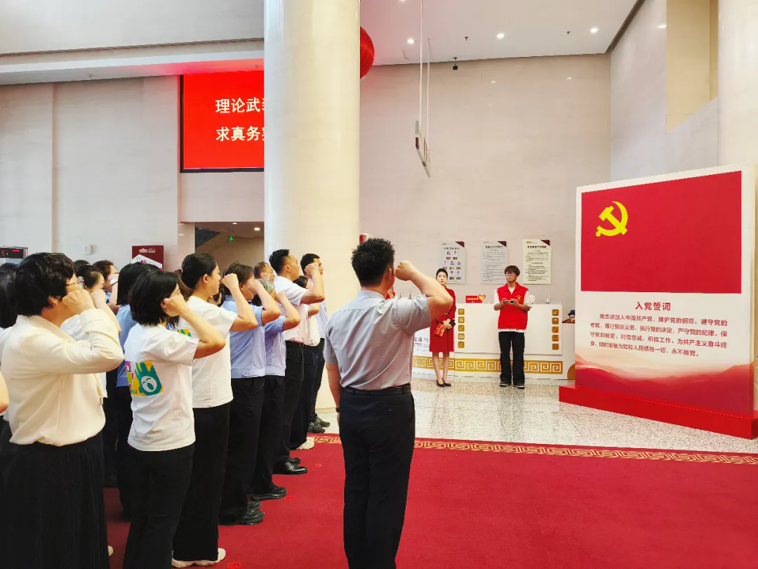 [图] 传承雷锋精神 弘扬榜样力量｜内蒙古展览馆雷锋纪念日活动回顾
